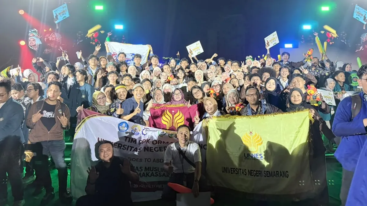Perwakilan UNNES dalam penganugerahan Abdidaya Ormawa 2026