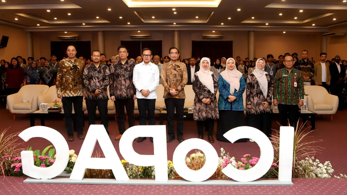Dokumentasi Bima Arya dalam agenda ICoPAG Universitas Brawijaya