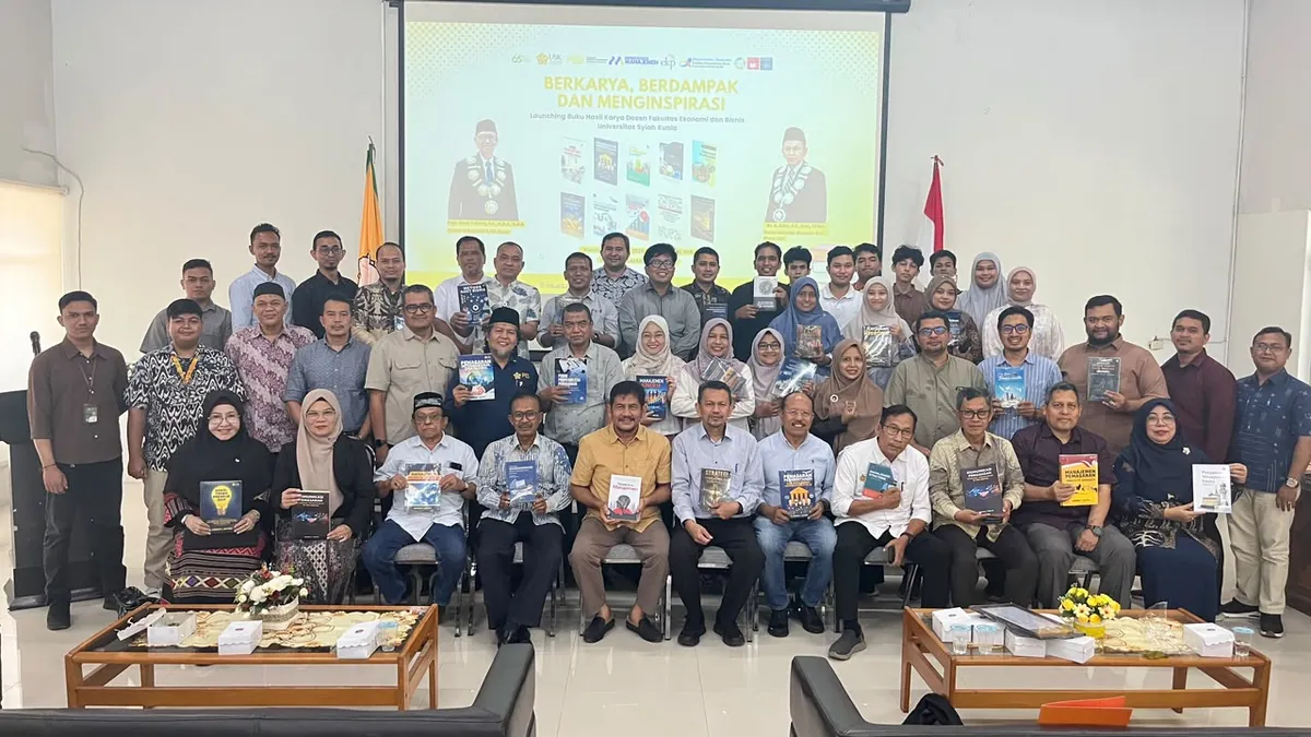 Dokumentasi peluncuran 108 buku dosen Fakultas Ekonomi dan Bisnis Universitas Syiah Kuala