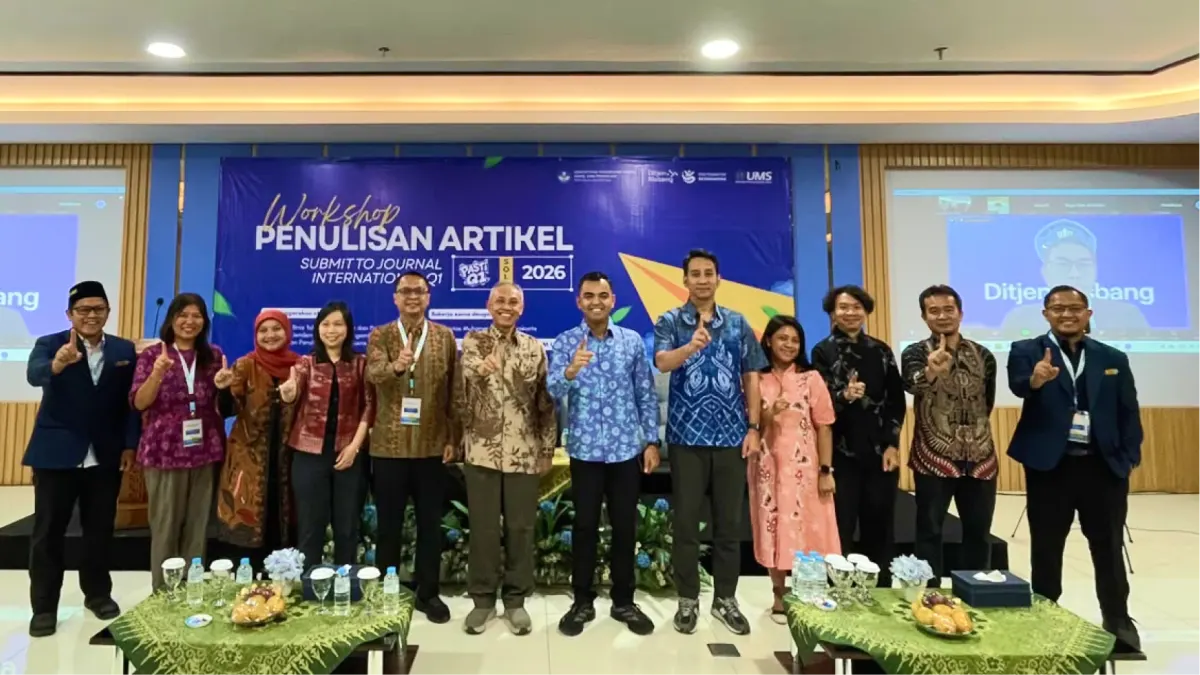 Peserta workshop PASTI-Q1 mengikuti pendampingan penulisan artikel ilmiah di UMS