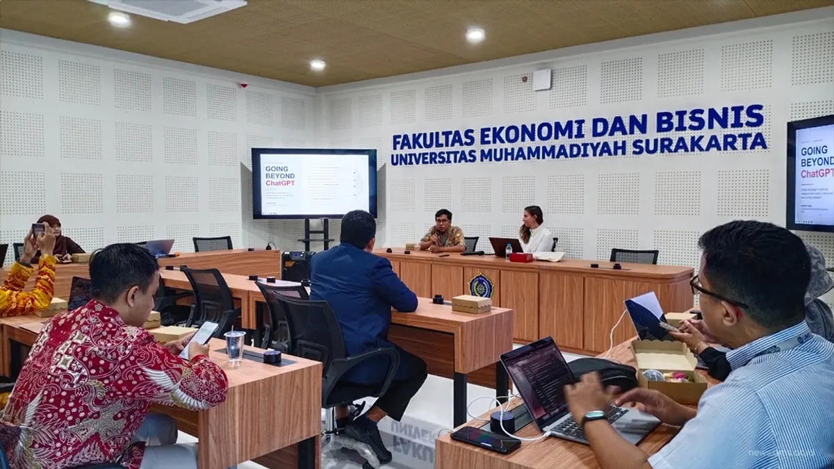 Dosen UMS mengikuti kegiatan visiting lecturer AI akuntansi bersama Imelda Taraj dari Swedia