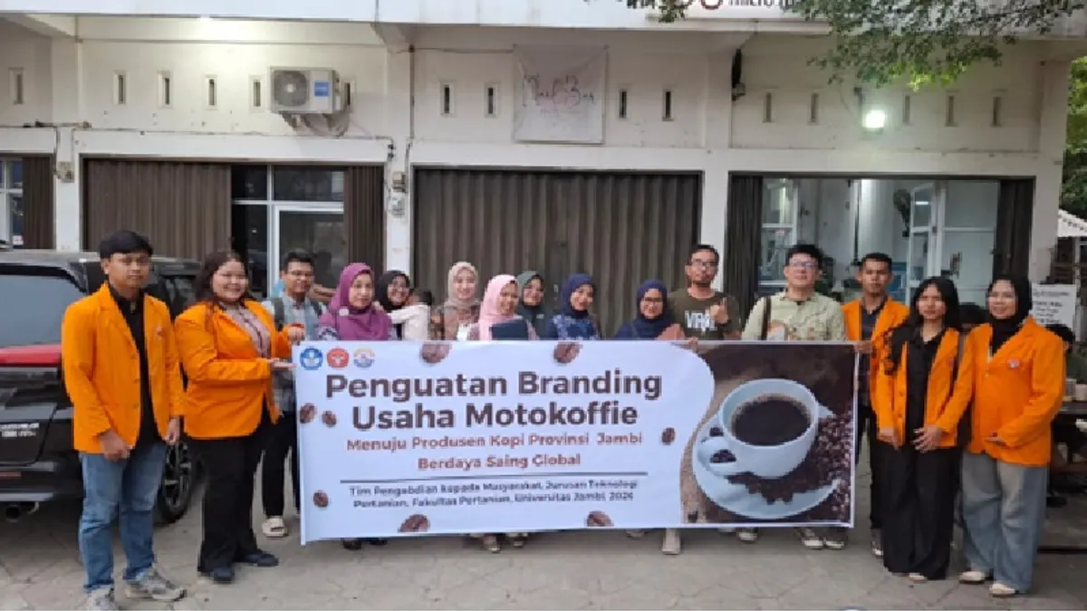 Tim pengabdian Universitas Jambi bersama Mitra Motokoffie mendukung pemasaran kopi Kerinci