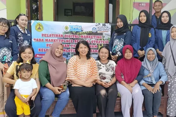 Foto pendukung: Dosen FE USM Berikan Pelatihan Digital Marketing pada Marketplace untuk UMKM