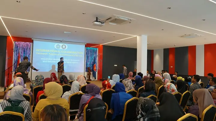 Ilustrasi “Tim Dosen Universitas Muhammadiyah Makassar dan Sekolah Indonesia Johor Bahru Selenggarakan Kegiatan Smart Parenting bagi Orang Tua Migran”