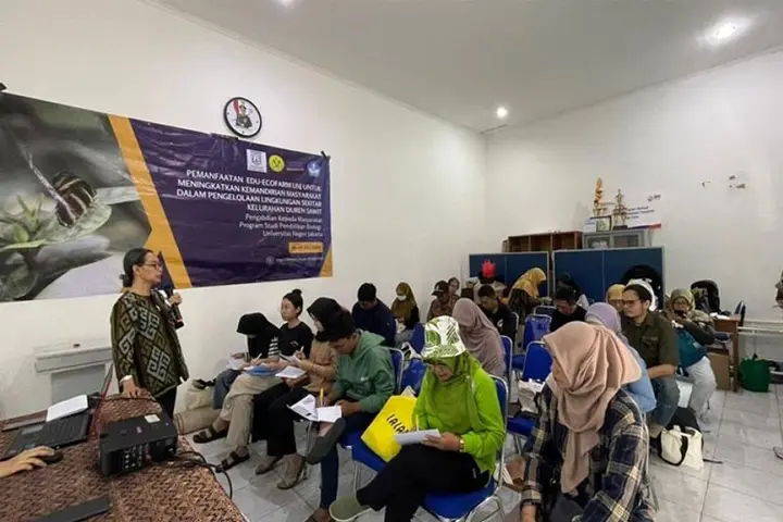 Ilustrasi Pendidikan Akuaponik oleh Dosen UNJ Tingkatkan Kemandirian Masyarakat Duren Sawit dalam Bertanam Sayuran