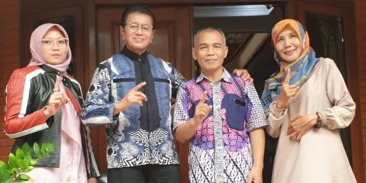Ilustrasi Caleg Relawan Anies Baswedan Silaturahmi dengan Pendiri Partai Ummat Syukri Fadholi untuk Membahas Ide dan Dukungan”