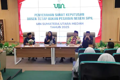 Ilustrasi UIN Sumatera Utara Serahkan SK Dosen Tetap 2025: Langkah Awal Pengabdian Baru