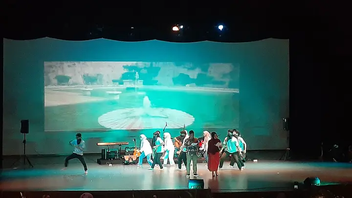 Ilustrasi Dosen, Alumni, dan Mahasiswa Padukan Performance Seni di Satu Panggung
