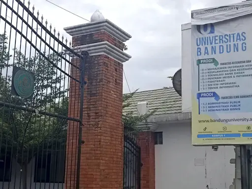 Ilustrasi Krisis Keuangan Universitas Bandung: Gaji Dosen 7 Bulan Tertunda, Pembelajaran Mahasiswa Terganggu