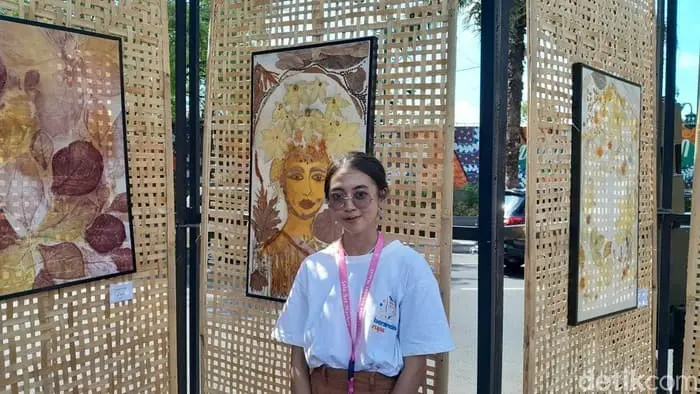 Ilustrasi Mahasiswa UNS Tampilkan 30 Karya Ecoprint yang Menginspirasi di Solo Art Market