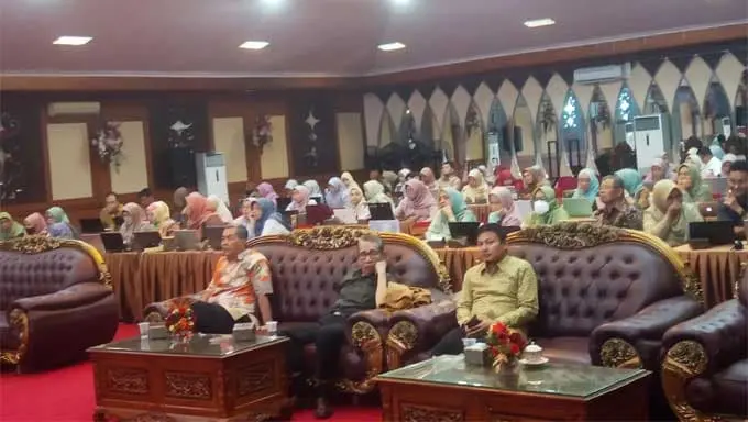 Ilustrasi Universitas Baiturahmah (Unbrah) Padang Sosialisasikan Sistem Digitalisasi SINTA untuk Meningkatkan Kinerja Penelitian