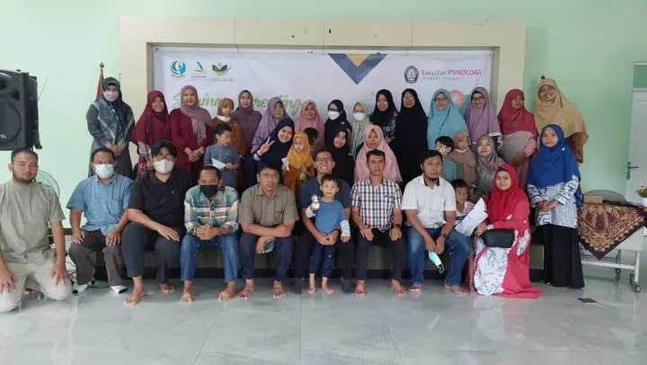Ilustrasi Fakultas Psikologi UNDIP Memberikan Pelatihan Komunikasi Efektif dan Kompetensi Diri Anak dalam Keluarga