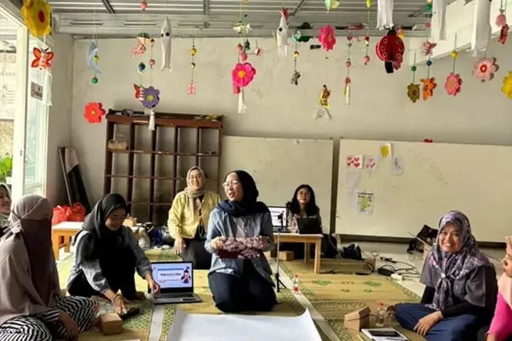 Ilustrasi Tim Universitas Mercu Buana Yogyakarta Gelar FGD dan Pelatihan Sociopreneur bagi Kelompok Dewi Kunthi Sleman