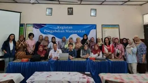 Ilustrasi Dosen FE USM Gelar Pelatihan Manajemen dan Pemasaran Digital untuk UMKM di Pleburan Semarang