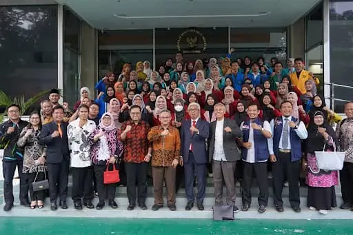 Ilustrasi 615 Mahasiswa dan 190 Dosen Ikuti KKN KI & PKM KI di Malaysia, Abdul Mu’ti: Pendidikan untuk Semua