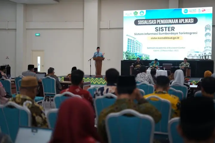 Ilustrasi UIN Raden Intan Lampung Gelar Sosialisasi Aplikasi SISTER untuk Meningkatkan Efisiensi Data Dosen