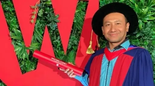 Ilustrasi Dosen Unusia Mohammad Hasan Basri Raih Gelar Doktor dengan Kajian Green Pesantren di Western Sydney University