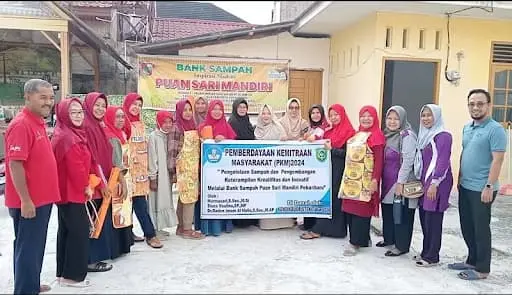 Ilustrasi Tim Dosen UIR Berdayakan Bank Sampah Puan Sari Mandiri Pekanbaru melalui Program PKM