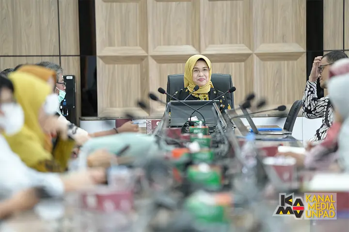 Ilustrasi Unpad Mengirim Dosen ke Perguruan Tinggi Terbaik Dunia Melalui Program Padjadjaran Academic Recharging