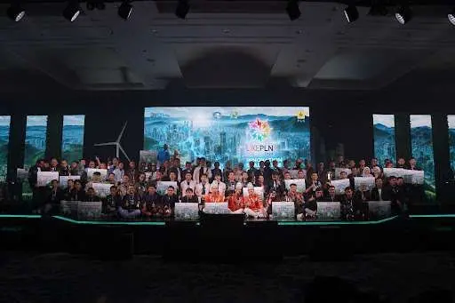 Ilustrasi Dosen Teknik Elektro UNS, Agus Ramelan, Raih Juara di PLN Innovation ICE 2024 dengan Inovasi Daur Ulang Baterai Lithium