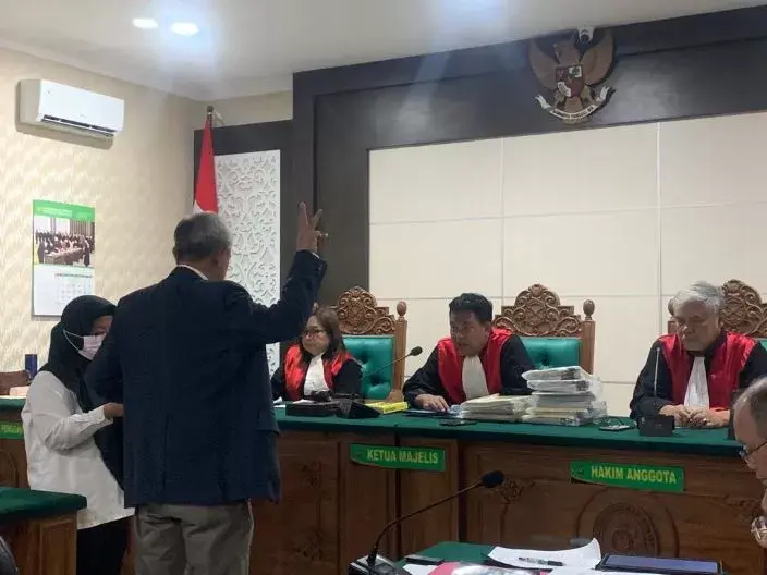 Ilustrasi Sidang Gugatan Bank OCBC NISP vs. PT Hair Star Indonesia: Dosen Ahli Hukum Tegaskan Tanggung Jawab Pribadi Pemegang Saham dan Direksi