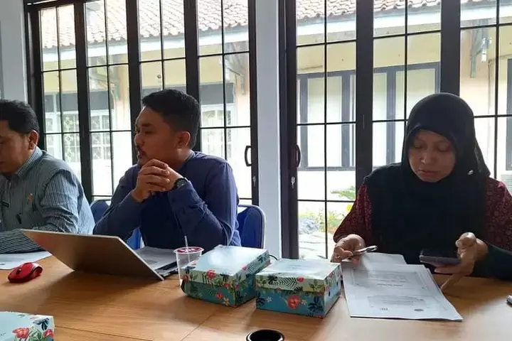 Ilustrasi Dosen UIN Saizu Purwokerto Jadi Reviewer Pengelolaan Sampah Kabupaten Banyumas, Soroti Aspek Teknis dan Partisipasi Masyarakat