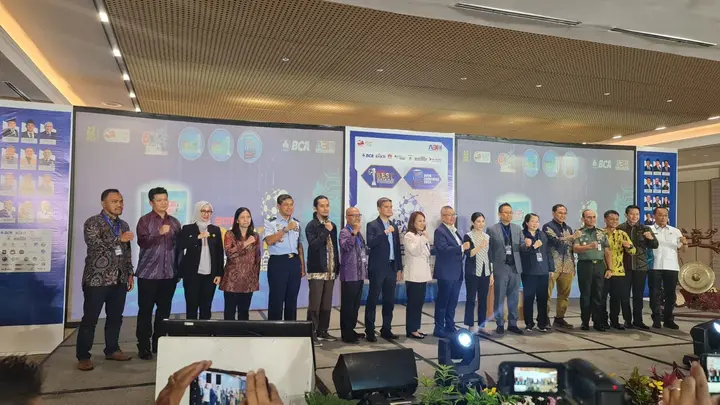 Ilustrasi Dosen Teknologi Rekayasa Internet Polinela Sabet Penghargaan CoAuthor dari ABDI dalam 6th eSummit DataGovAI 2023
