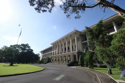 Ilustrasi UGM Tambah 81 Guru Besar, Perkuat Standar Akademik Nasional dan Internasional