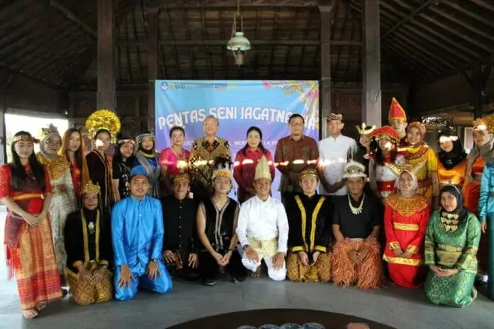 Ilustrasi Pertukaran Mahasiswa Merdeka dalam Pentas Seni Jagatnatha Dihadiri oleh Menteri Bintang Puspayoga