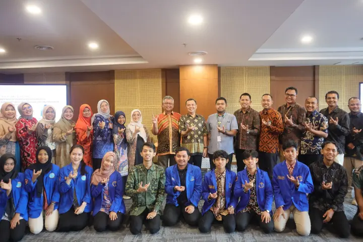 Ilustrasi FKIP UNJA Gelar Workshop Self Therapy untuk Tingkatkan Keterampilan Konseling