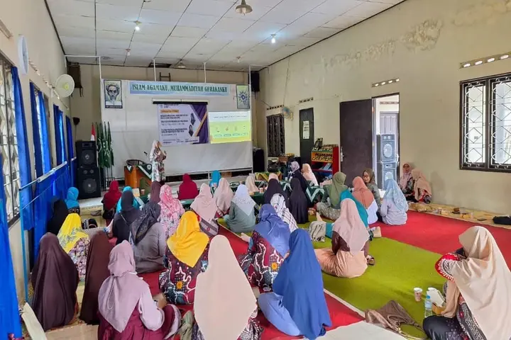 Ilustrasi Pelatihan Pupuk Kompos dari Limbah Organik, PCA Sleman Bersama Dosen UAD Ajak Warga Peduli Sampah