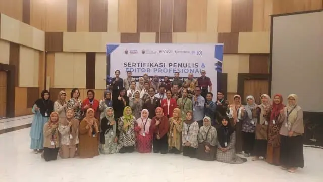Ilustrasi BNSP Mendorong Dosen Universitas Hasanuddin Menjadi Penulis dan Editor Buku Profesional