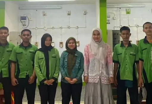 Ilustrasi Dosen Universitas Teknokrat Jadi Asesor Eksternal Ujian Kompetensi Teknik Instalasi Listrik di SMKN 2 Bandar Lampung
