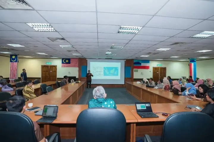Ilustrasi FIB UNAIR Jalin Kerja Sama dengan Universitas Malaysia Sabah di Bidang Penelitian dan Pengabdian Masyarakat
