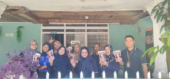 Ilustrasi Dosen Politeknik ATI Padang Bantu UMKM Kampioen dengan Mesin Pemarut Serundeng Semi Otomatis