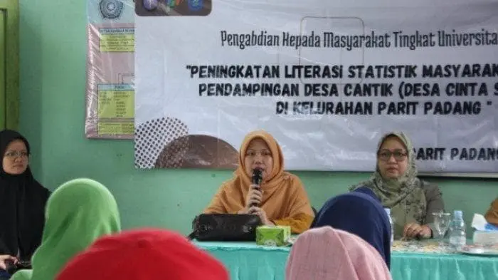 Ilustrasi Tim Dosen UBB Meningkatkan Literasi Statistik di Kelurahan Parit Padang Sungailiat