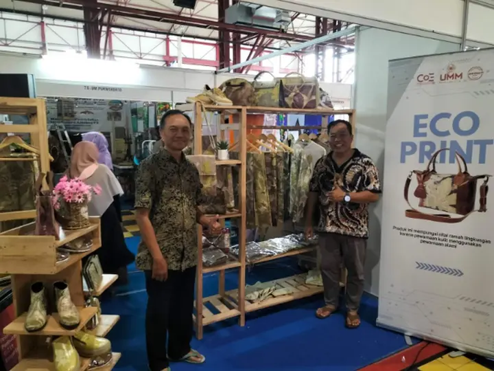 Ilustrasi Dosen UMM Ciptakan Pakaian Ramah Lingkungan dengan Teknik Ecoprint Mangrove