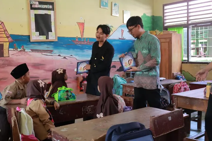 Ilustrasi Dosen DKV Itera Adakan Kegiatan Bercerita untuk Edukasi Kesehatan Gigi Anak di SDN 2 Harapan Jaya